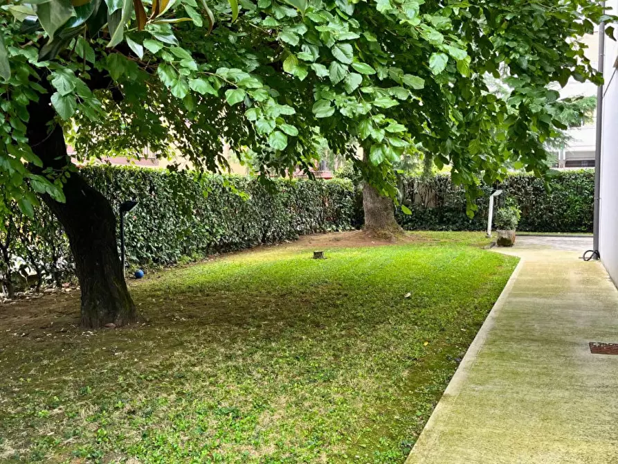 Immagine 26 di Appartamento in vendita  in Via Gaetano Costantini, 57 a Vicenza