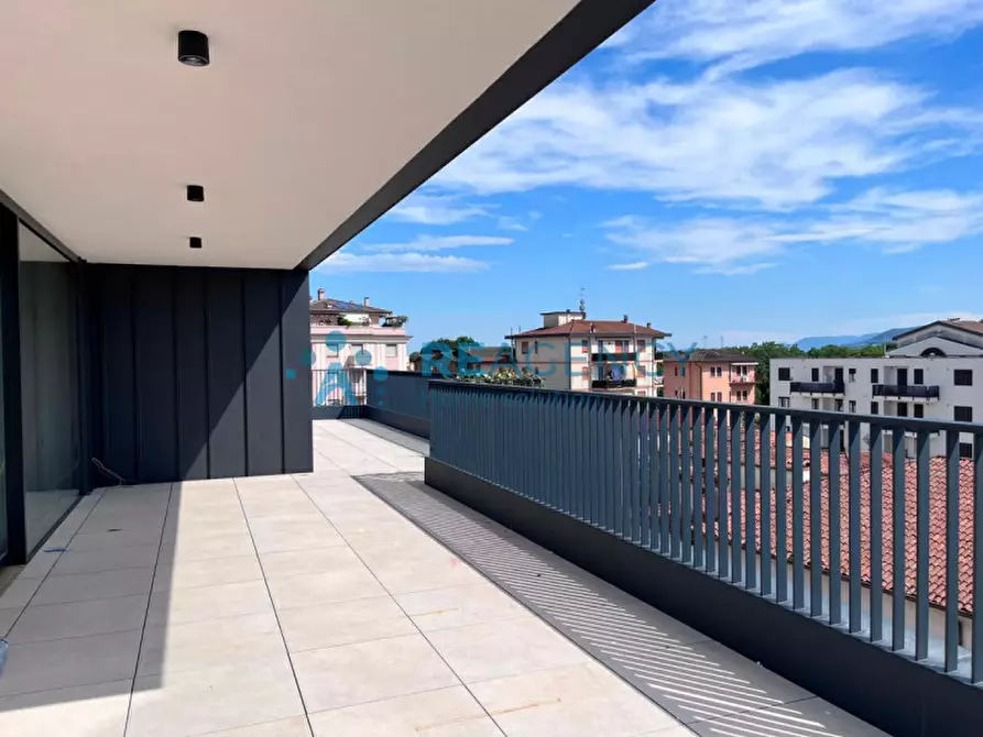 Immagine 2 di Appartamento in vendita  in Via del Fabbro a Vicenza