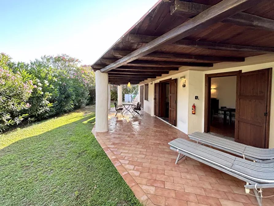 Immagine 3 di Casa indipendente in vendita  in Viale is pirastus 42 a Domus De Maria