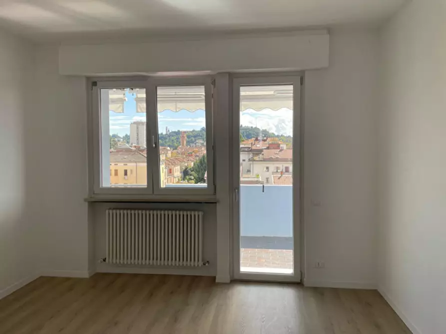 Immagine 11 di Attico in affitto  in Via Goffredo Mameli 82 a Vicenza