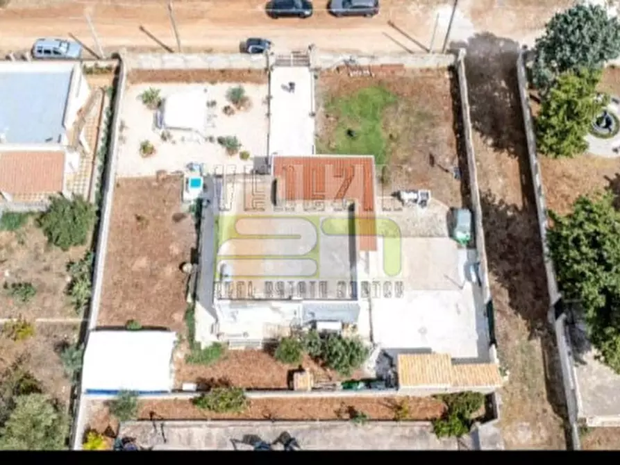 Immagine 1 di Villa in vendita  a Avola