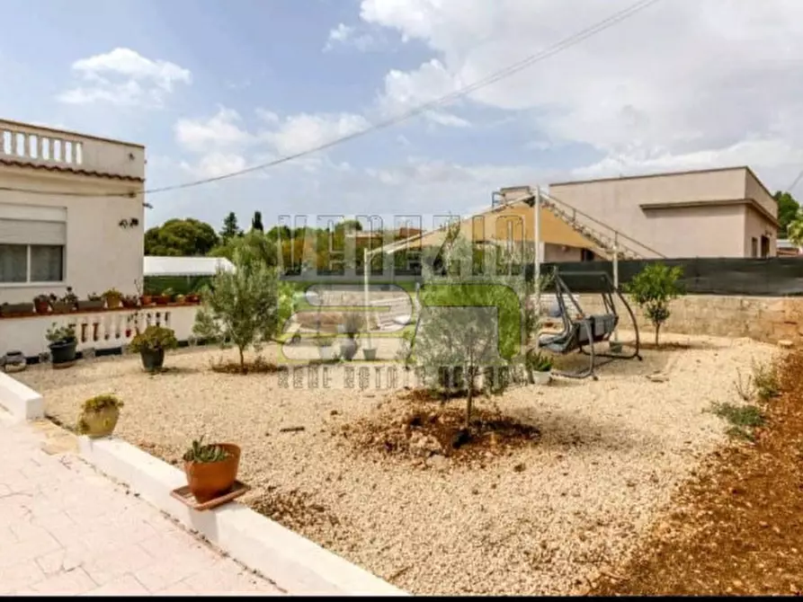 Immagine 5 di Villa in vendita  a Avola