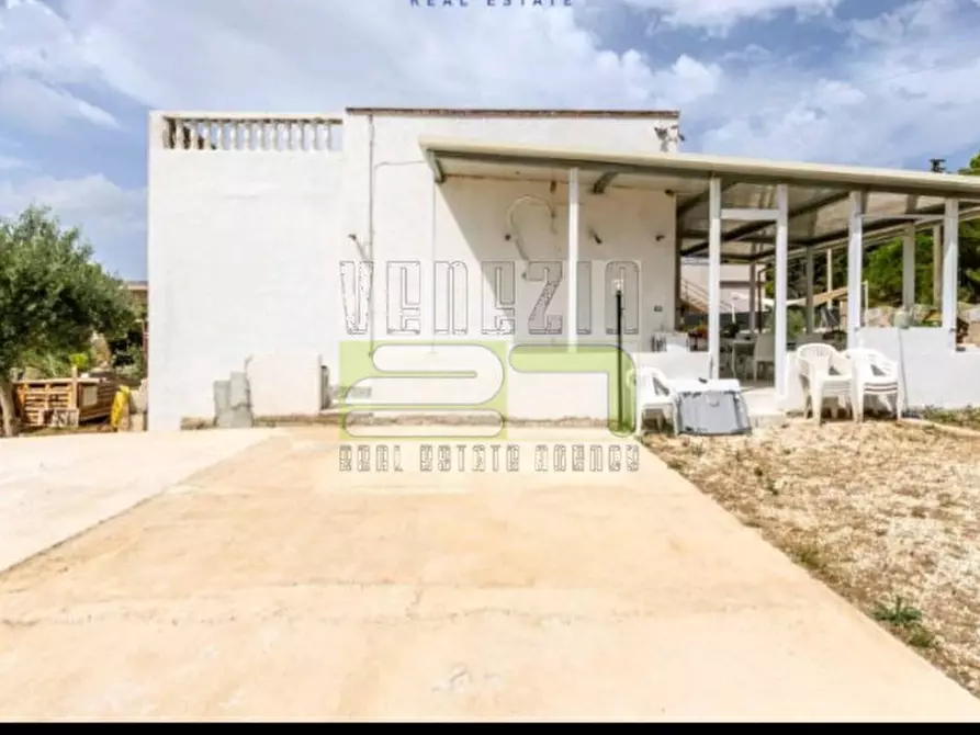 Immagine 14 di Villa in vendita  a Avola