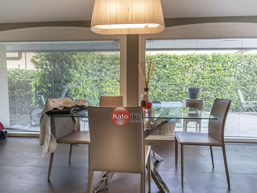 Immagine 8 di Casa bifamiliare in vendita  a Creazzo