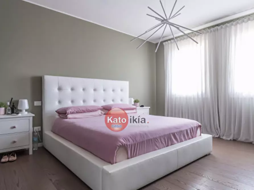 Immagine 12 di Casa bifamiliare in vendita  a Creazzo