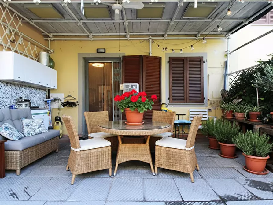 Immagine 1 di Villetta a schiera in vendita  in Via Badiola a San Giovanni Valdarno