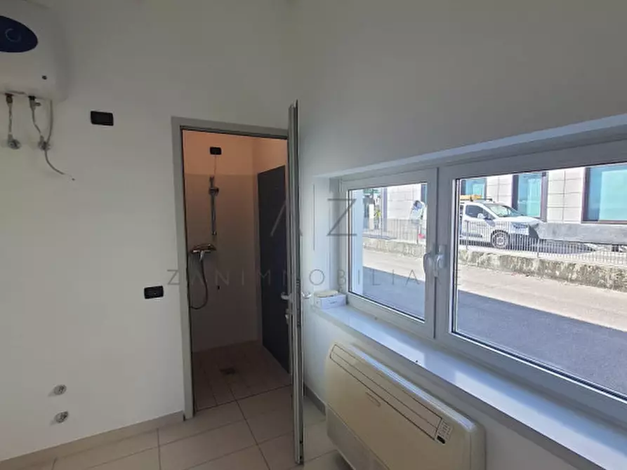 Immagine 11 di Capannone industriale in vendita  in Viale Marco Biagi a Loria