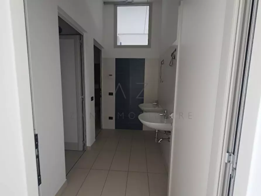 Immagine 15 di Capannone industriale in vendita  in Viale Marco Biagi a Loria