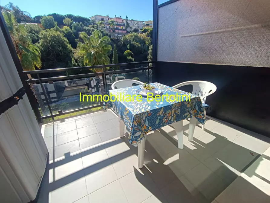 Immagine 1 di Appartamento in vendita  in VIA PANIZZI a San Remo