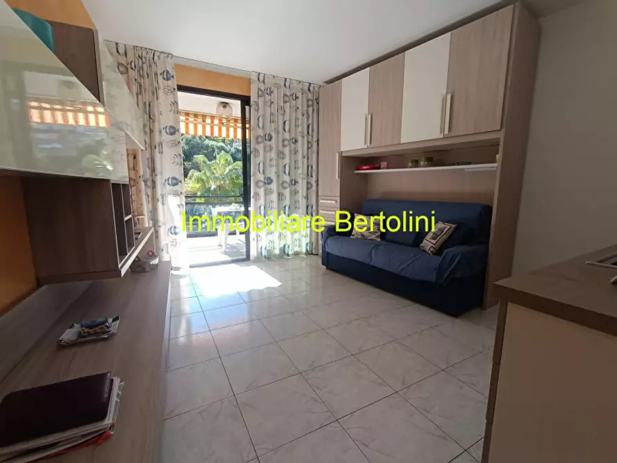 Immagine 4 di Appartamento in vendita  in VIA PANIZZI a San Remo