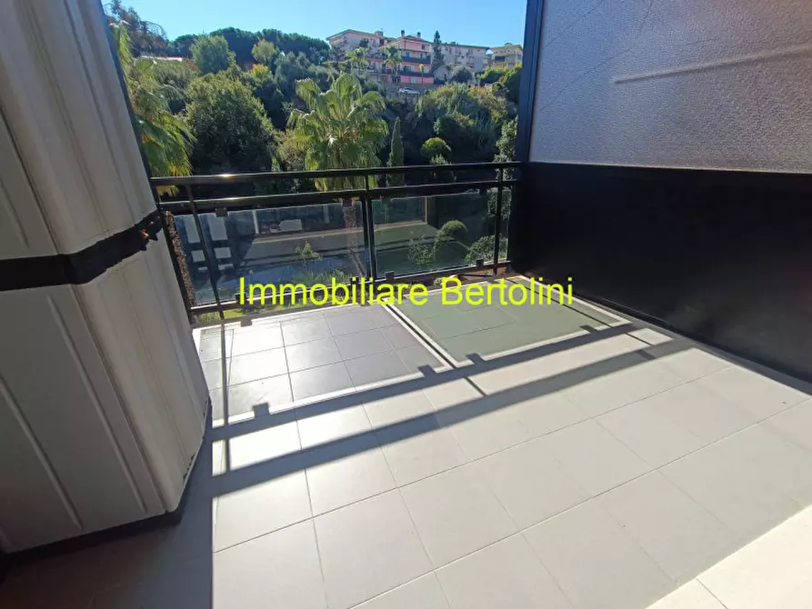 Immagine 10 di Appartamento in vendita  in VIA PANIZZI a San Remo