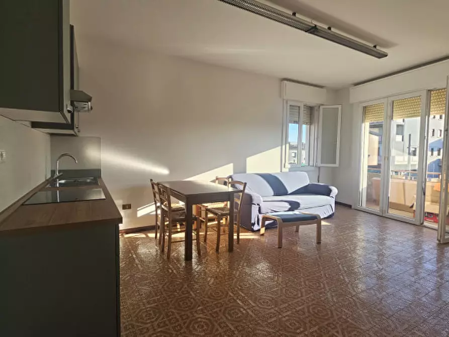 Immagine 1 di Camera in affitto  in via Ugo Foscolo 1 Ponte San Nicolò a Ponte San Nicolò