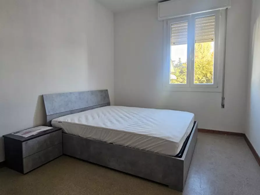 Immagine 5 di Camera in affitto  in via Ugo Foscolo 1 Ponte San Nicolò a Ponte San Nicolò