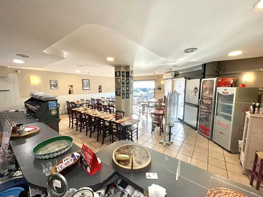 Immagine 6 di Attività commerciale in vendita  in Via Caduti Bollatesi 42 a Bollate