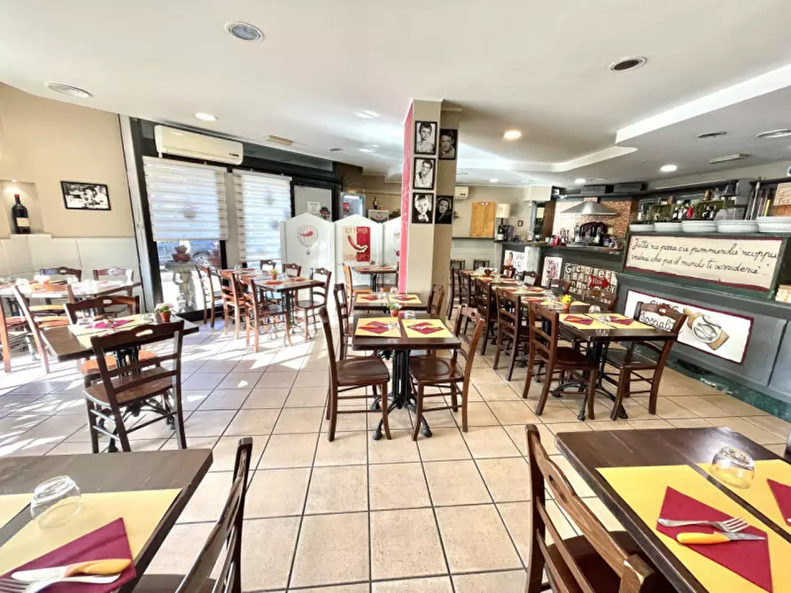 Immagine 12 di Attività commerciale in vendita  in Via Caduti Bollatesi 42 a Bollate