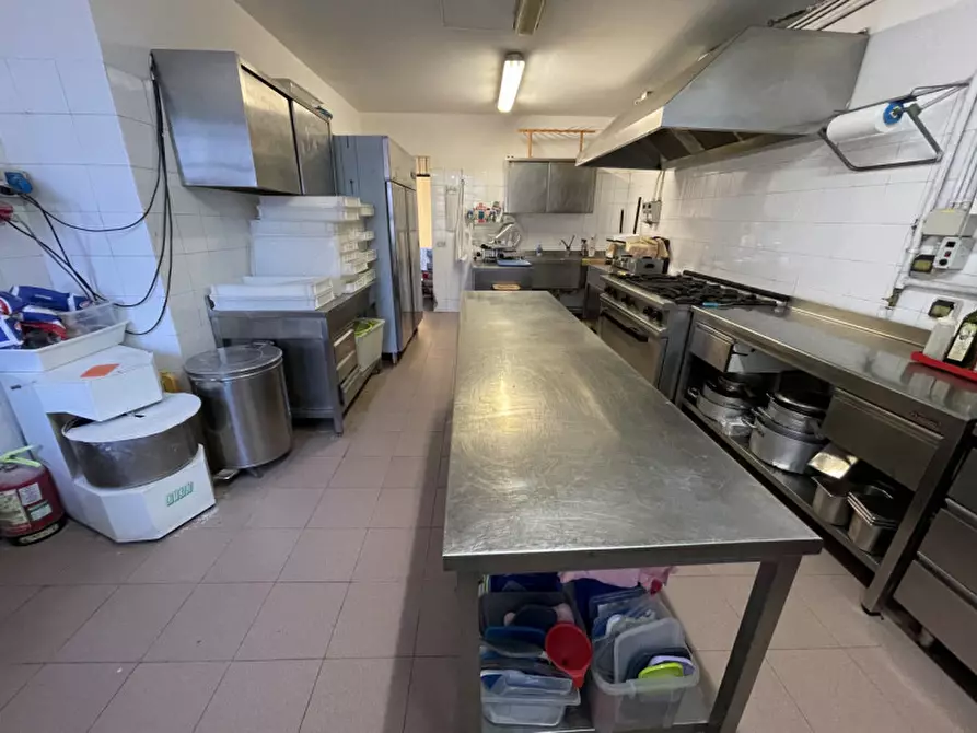 Immagine 38 di Attività commerciale in vendita  in Via Caduti Bollatesi 42 a Bollate