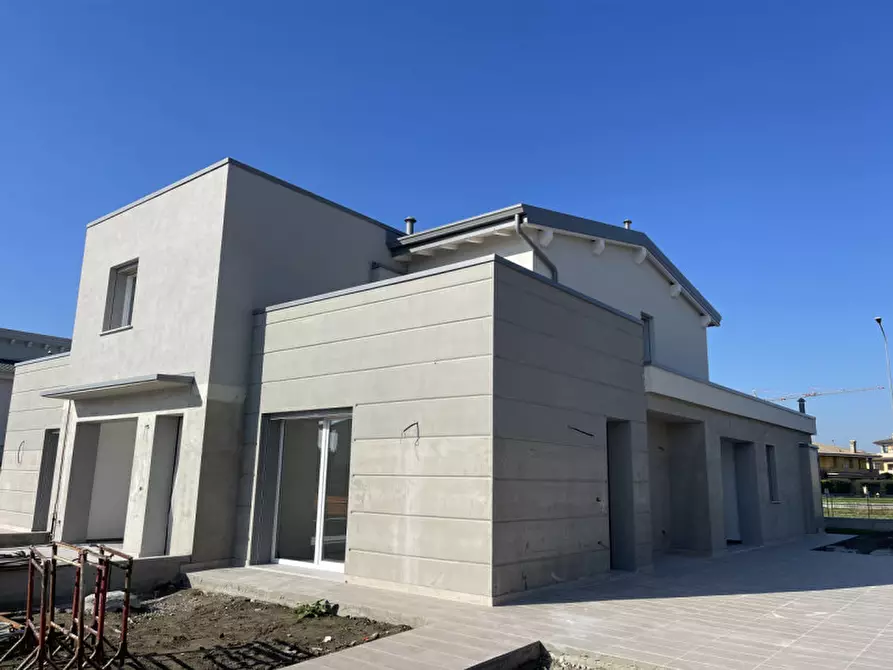 Immagine 1 di Appartamento in vendita  a Suzzara