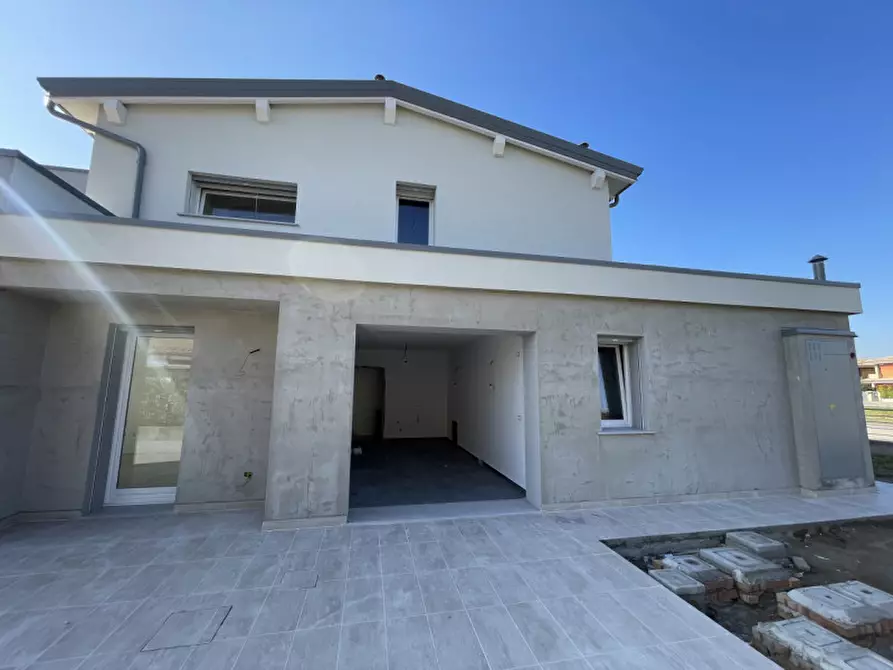 Immagine 3 di Appartamento in vendita  a Suzzara