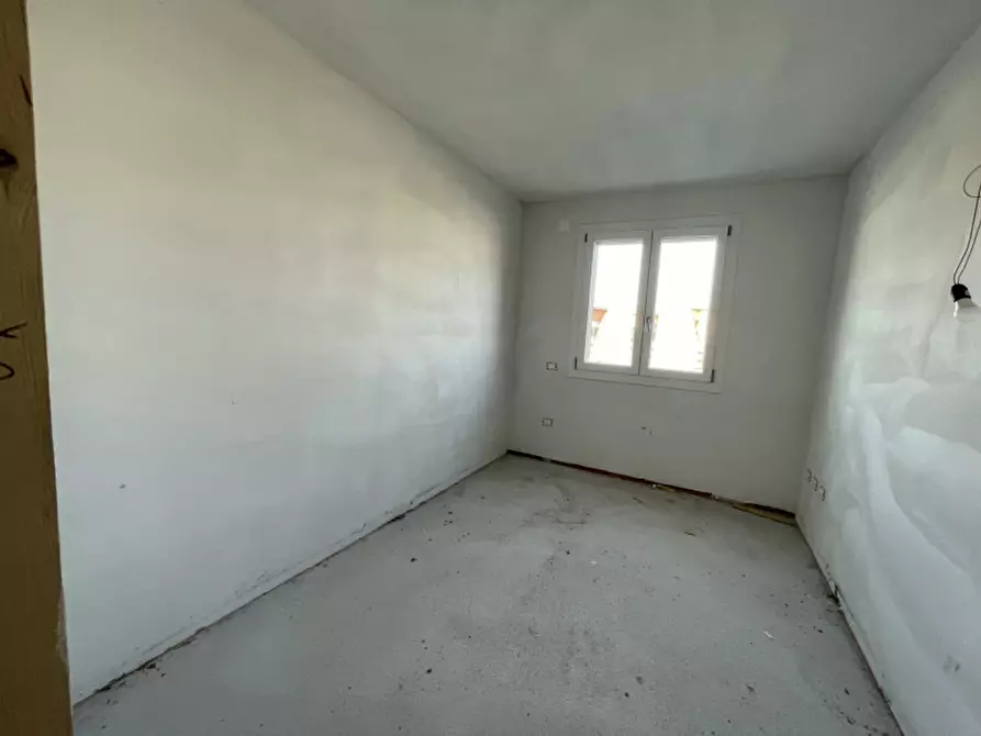 Immagine 13 di Appartamento in vendita  a Suzzara