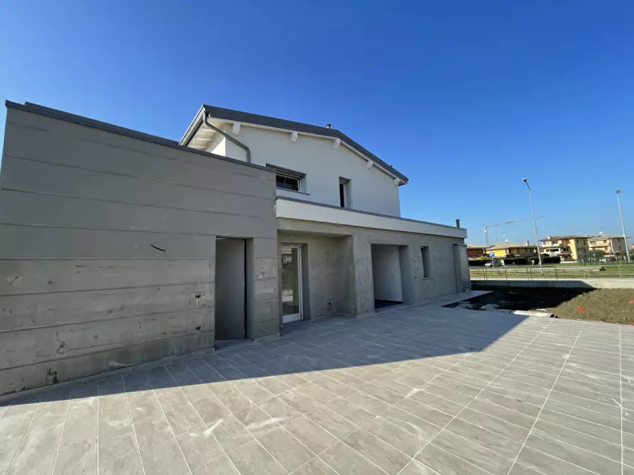 Immagine 17 di Appartamento in vendita  a Suzzara