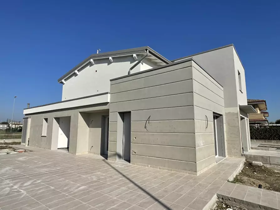 Immagine 22 di Appartamento in vendita  a Suzzara