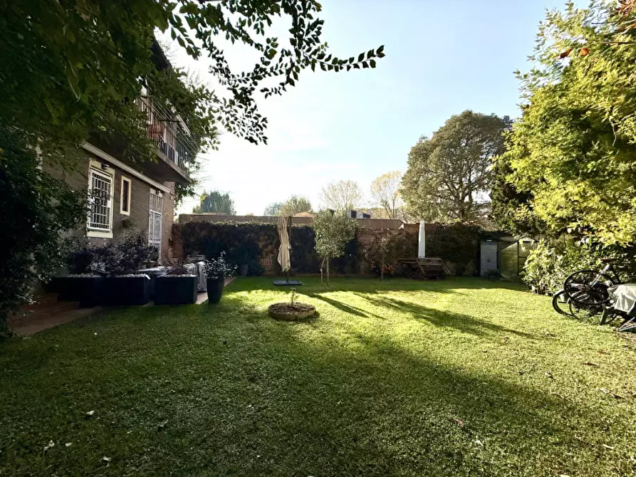 Immagine 10 di Appartamento in vendita  in Via Piana a Bologna