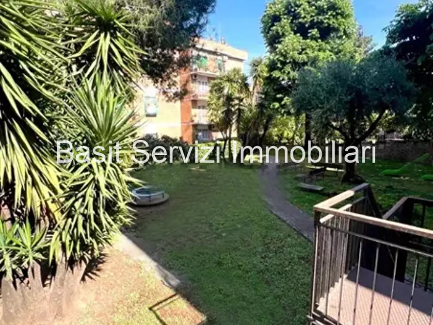 Immagine 26 di Appartamento in vendita  in Via di San Pantaleo Campano a Roma