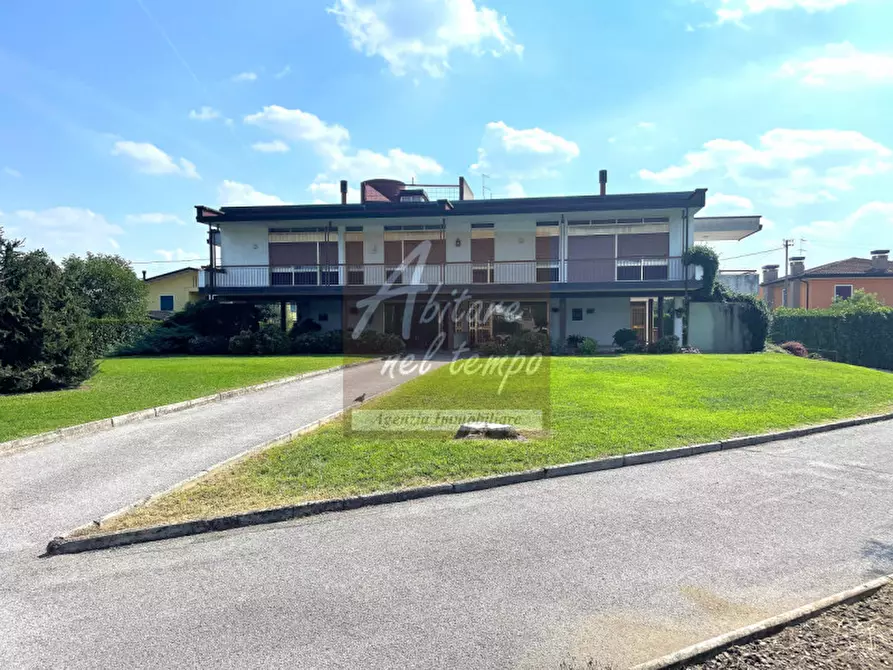 Immagine 2 di Villa in vendita  in via g marconi a Fontaniva