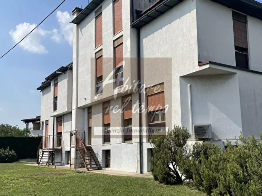 Immagine 11 di Villa in vendita  in via g marconi a Fontaniva