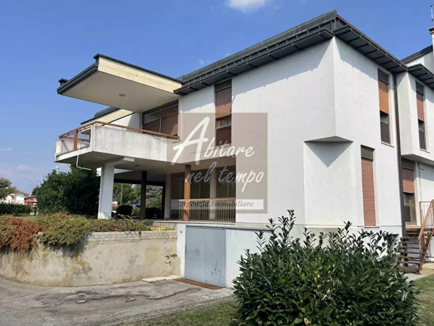 Immagine 14 di Villa in vendita  in via g marconi a Fontaniva