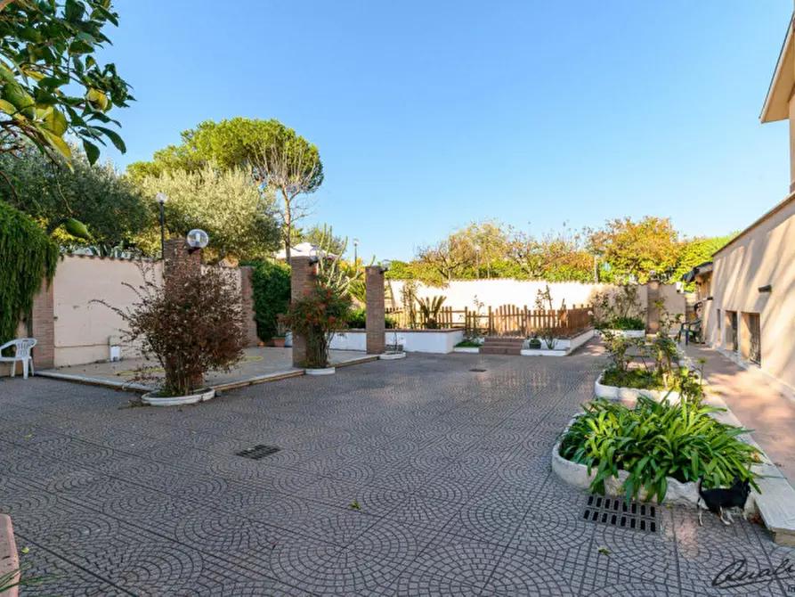 Immagine 4 di Villetta a schiera in vendita  in Via Bernardino Alimena a Roma