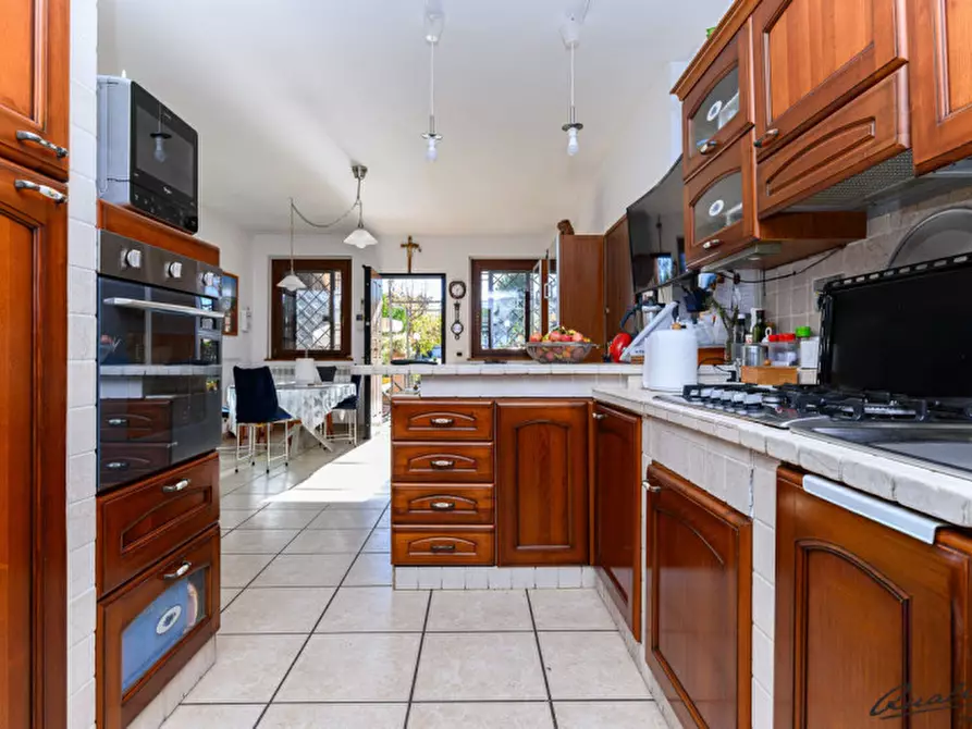 Immagine 7 di Villetta a schiera in vendita  in Via Bernardino Alimena a Roma