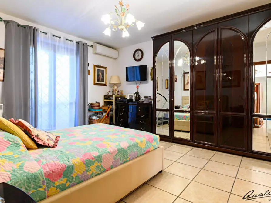 Immagine 13 di Villetta a schiera in vendita  in Via Bernardino Alimena a Roma