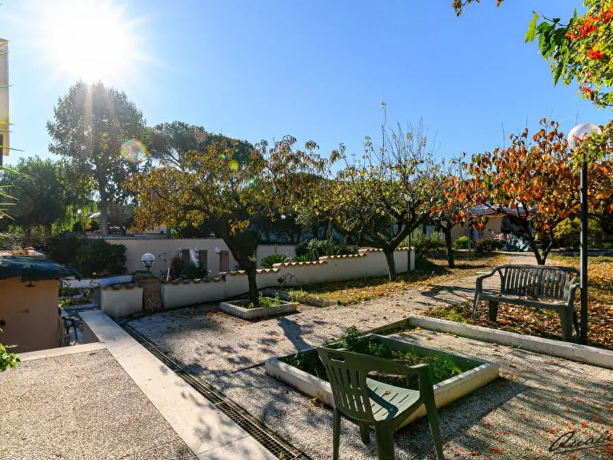 Immagine 42 di Villetta a schiera in vendita  in Via Bernardino Alimena a Roma