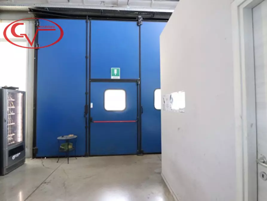 Immagine 5 di Laboratorio in vendita  in levane a Montevarchi