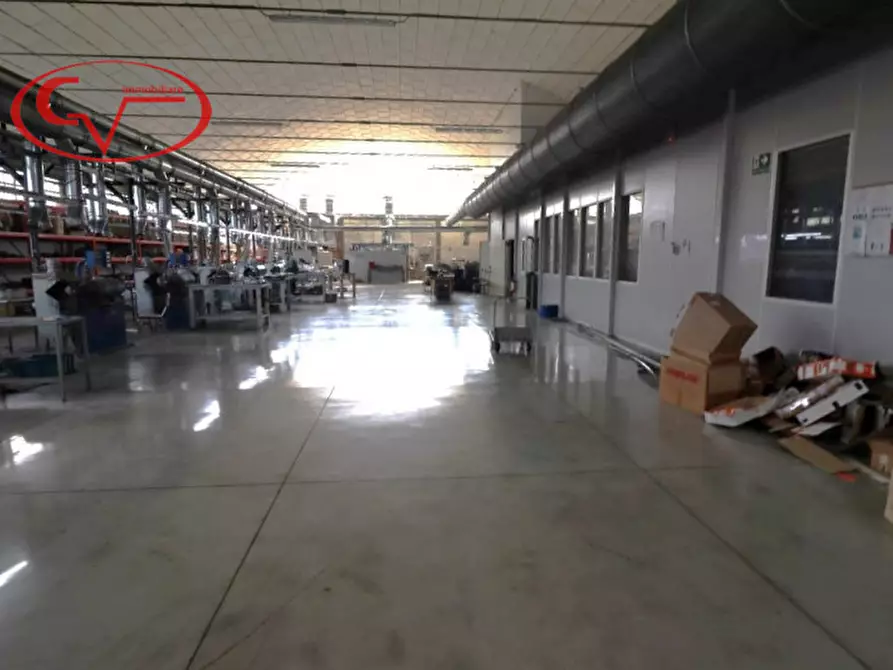 Immagine 8 di Laboratorio in vendita  in levane a Montevarchi