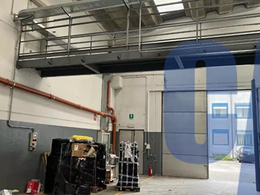 Immagine 2 di Laboratorio in affitto  in VIALE DELLE INDUSTRIE a Vimodrone