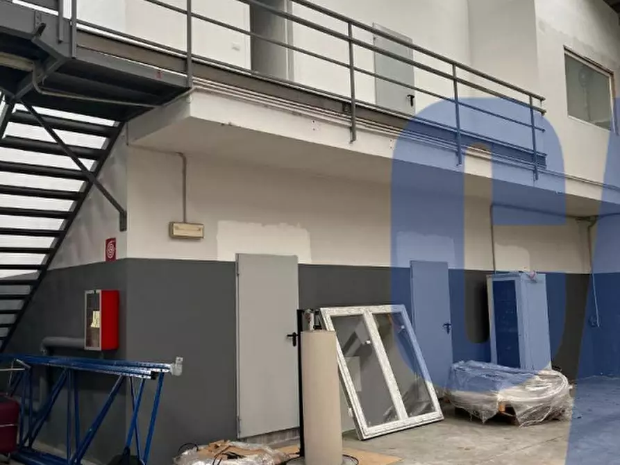 Immagine 9 di Laboratorio in affitto  in VIALE DELLE INDUSTRIE a Vimodrone