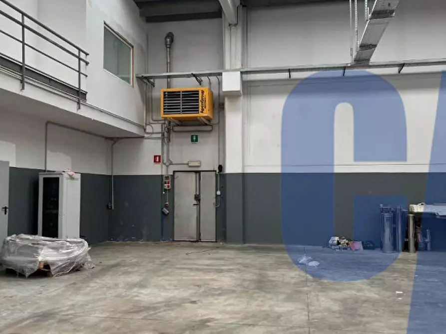 Immagine 10 di Laboratorio in affitto  in VIALE DELLE INDUSTRIE a Vimodrone