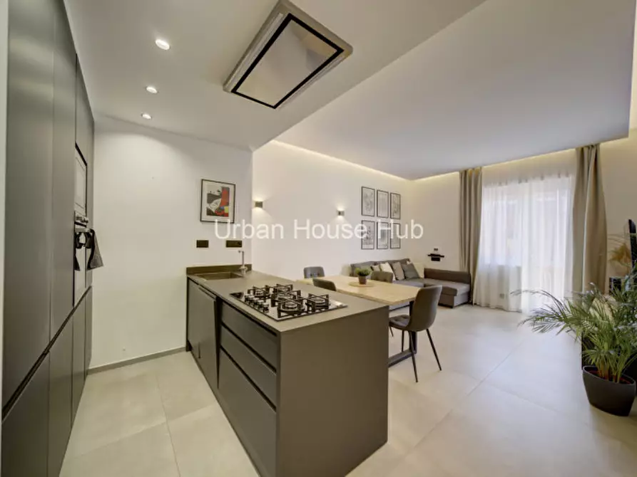 Immagine 1 di Appartamento in vendita  in Via Giuseppe Francesco Medail 34 a Torino