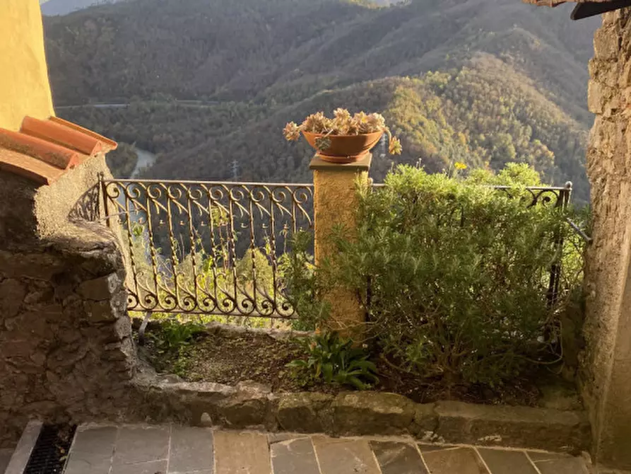 Immagine 7 di Villetta a schiera in vendita  in Via Giù di Fora a Sesta Godano