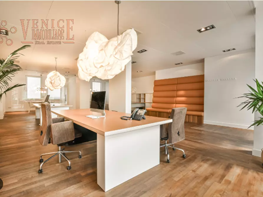 Immagine 3 di Ufficio in vendita  a Venezia
