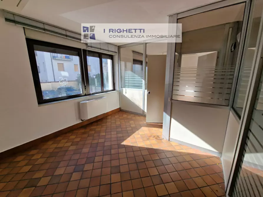 Immagine 12 di Ufficio in vendita  in Via Luigi Galvani a Verona