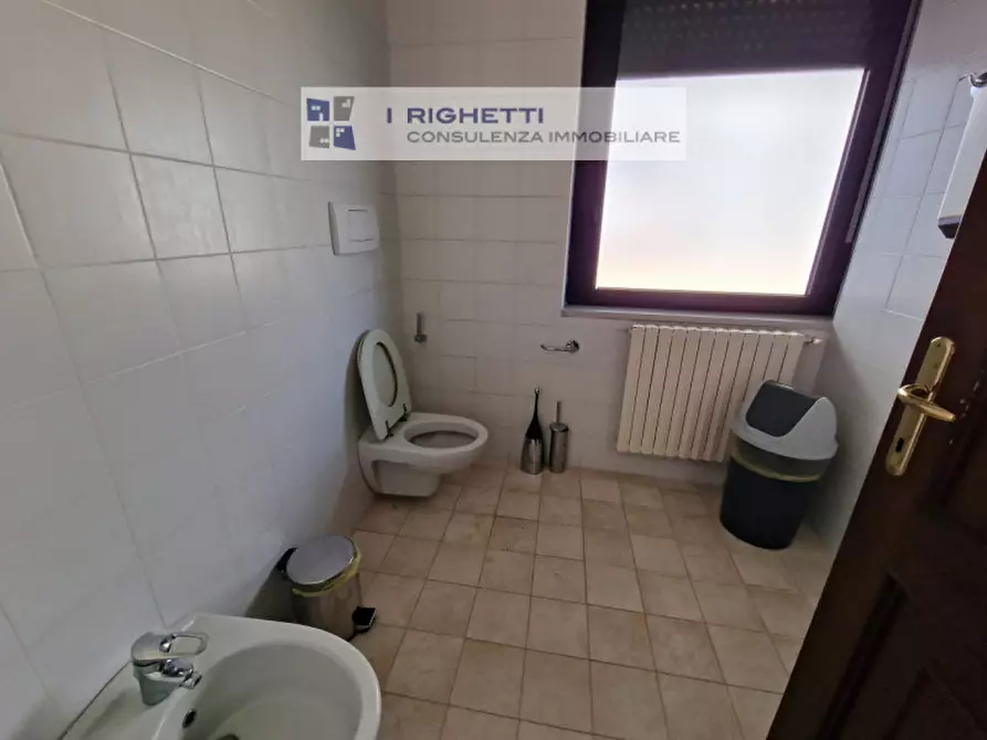 Immagine 25 di Ufficio in vendita  in Via Luigi Galvani a Verona