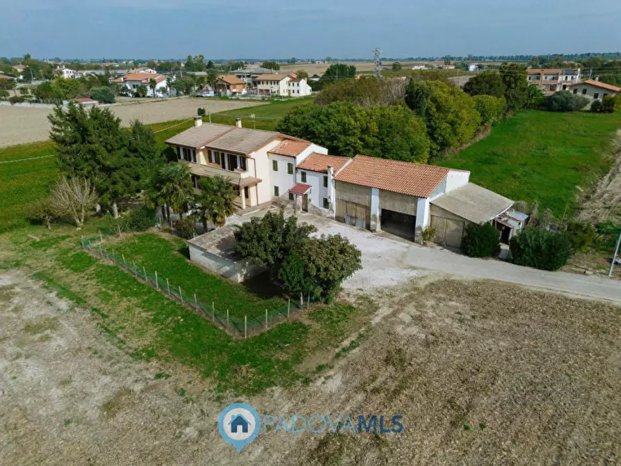 Immagine 1 di Casa indipendente in vendita  in Via Reniere a Agna