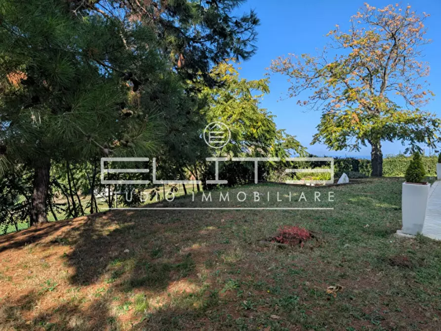 Immagine 4 di Casa bifamiliare in affitto  in Strada Frazione Poggio a Ancona