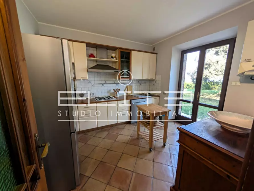 Immagine 13 di Casa bifamiliare in affitto  in Strada Frazione Poggio a Ancona