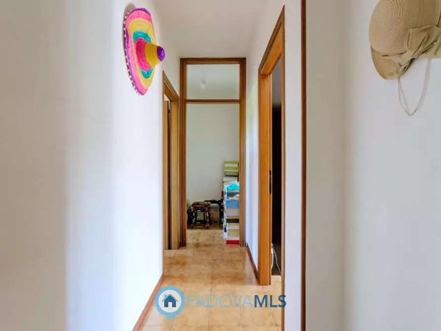 Immagine 17 di Villetta a schiera in vendita  in Via Firenze a San Martino Di Venezze