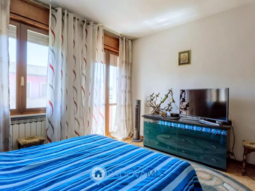 Immagine 21 di Villetta a schiera in vendita  in Via Firenze a San Martino Di Venezze