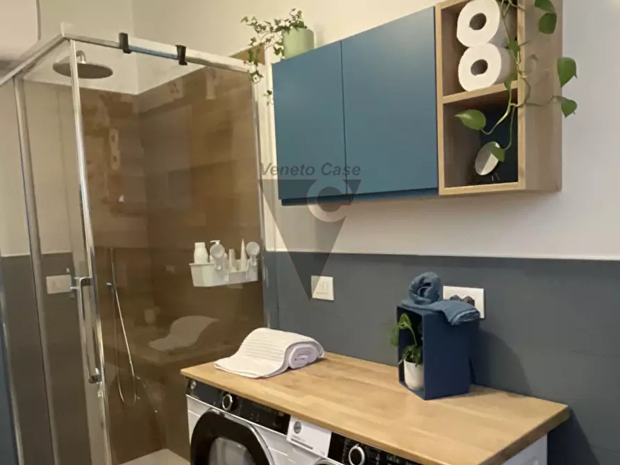 Immagine 10 di Appartamento in vendita  a Venezia